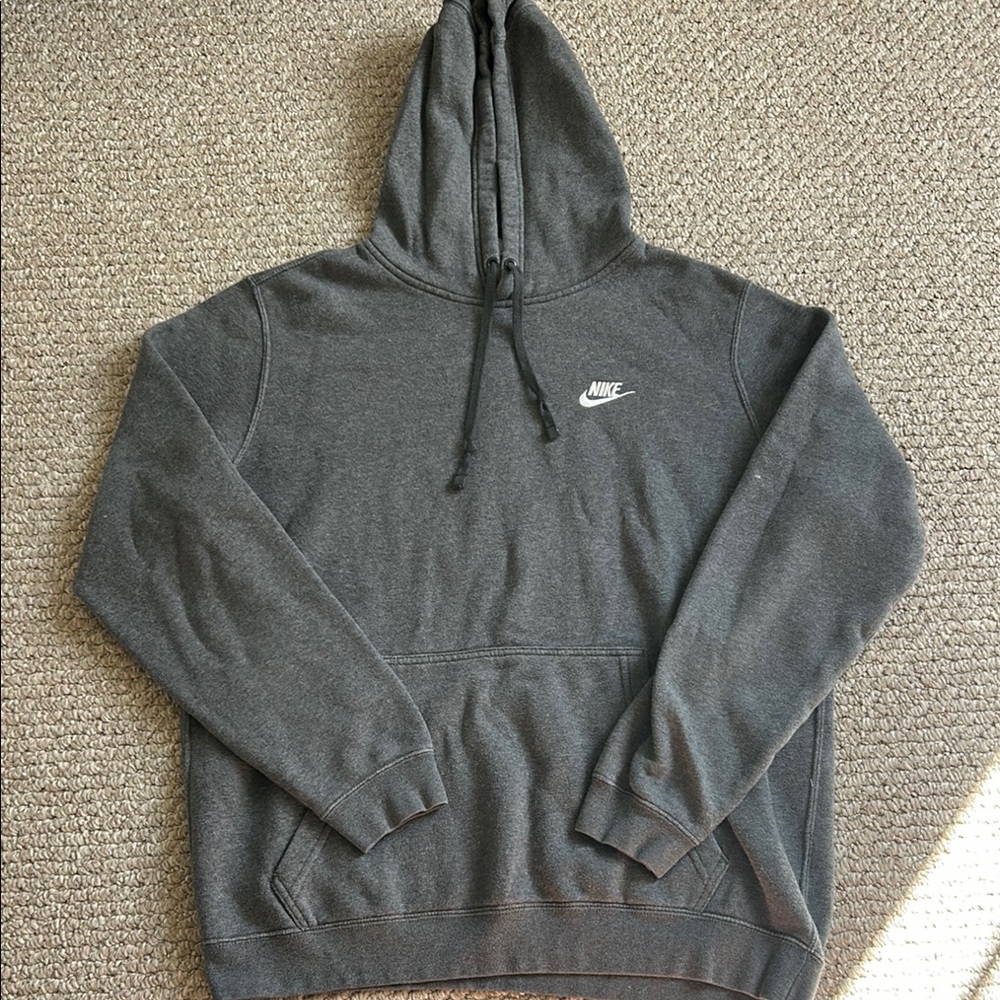 Nike Men's Gray Hoodie